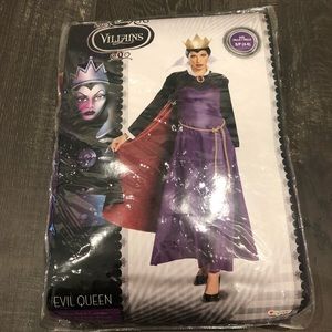 Disney Evil Queen Costume - New!